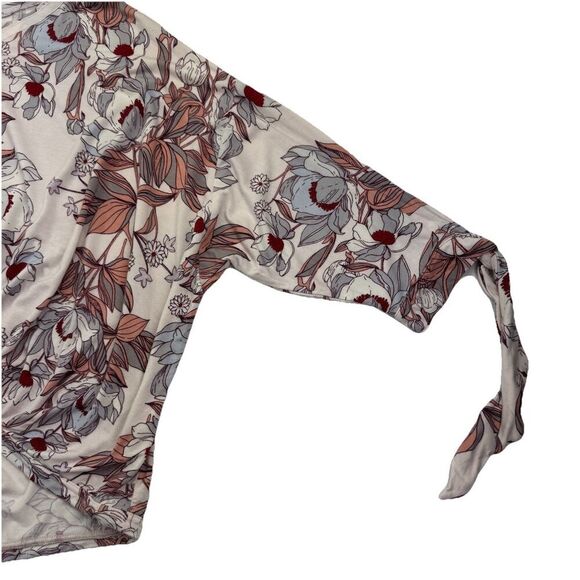 Free People Keepin' On Top Blouse Oversized Floral Cropped Ivory Size Small Boho - Picture 3 of 9